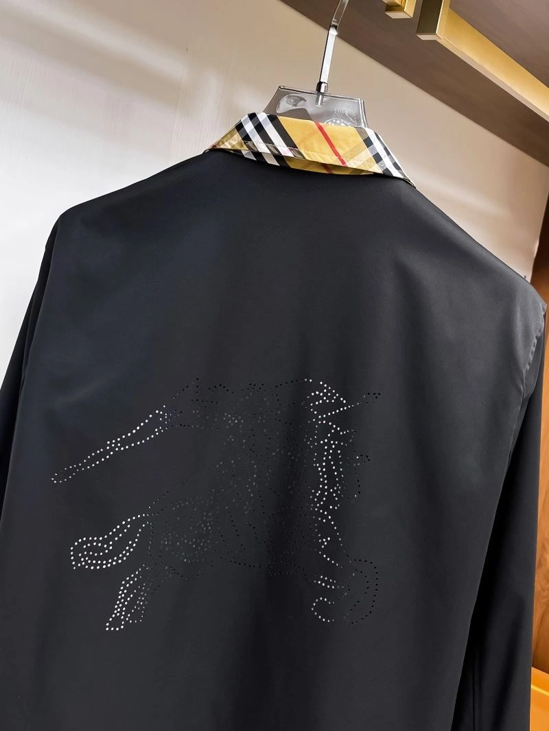 Effortless Burberry Outwear 100739
