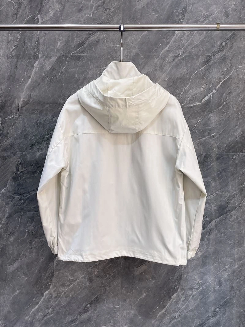 Minimalist Burberry Outwear 100736