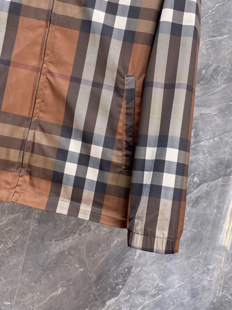 Burberry Outwear Snug 100757