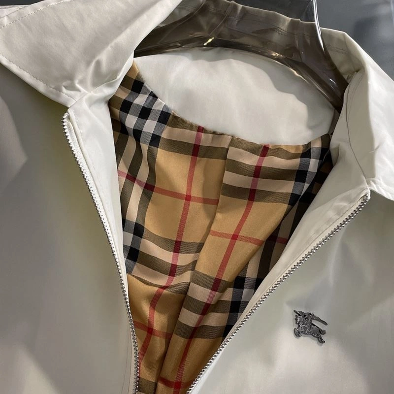 Burberry Outwear WellDesigned 100722