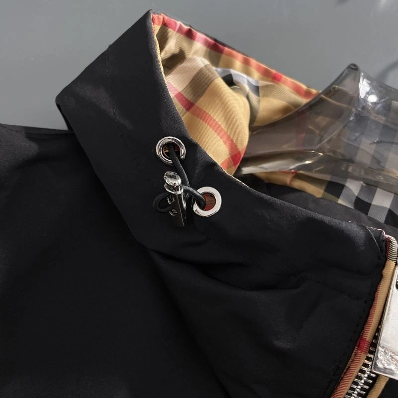 Supportive Burberry Outwear 100721