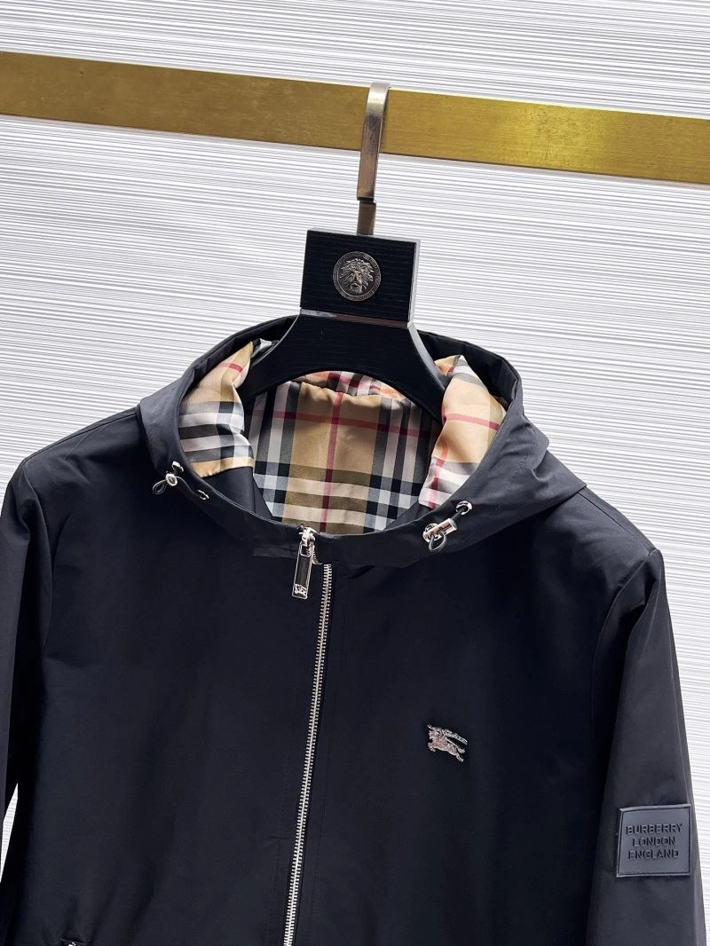 Bright Burberry Outwear 100717