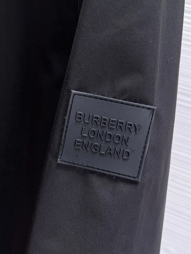 Bright Burberry Outwear 100717