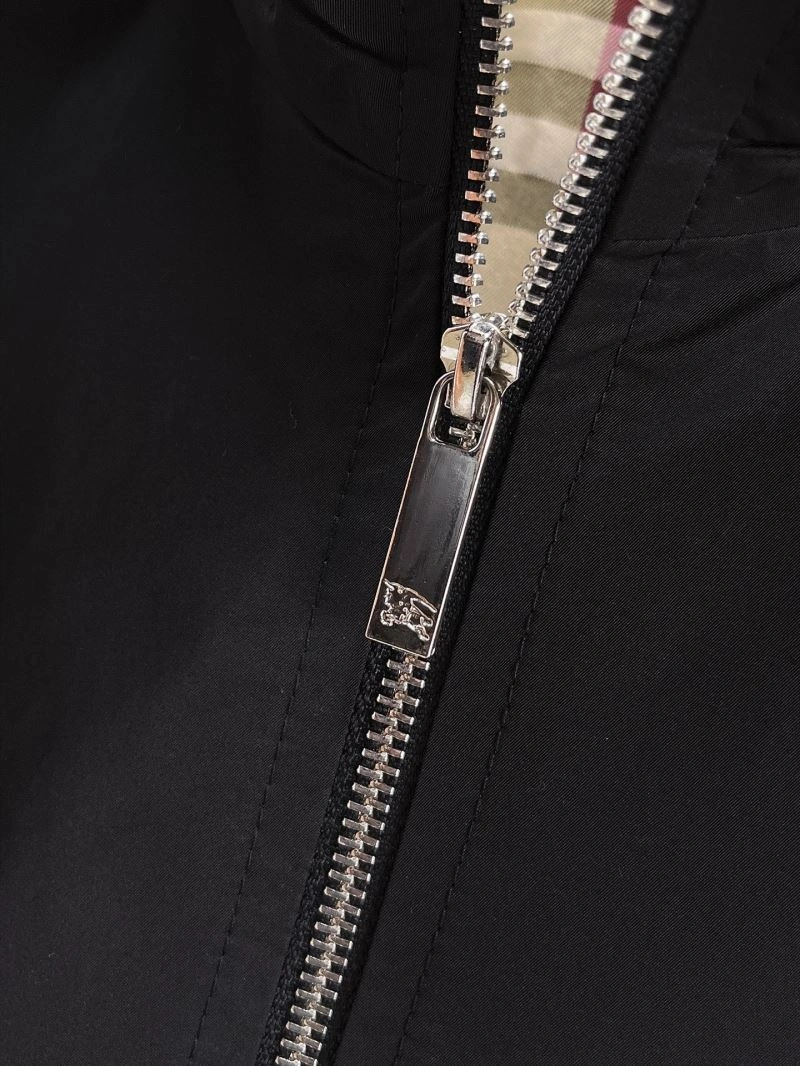 Bright Burberry Outwear 100717