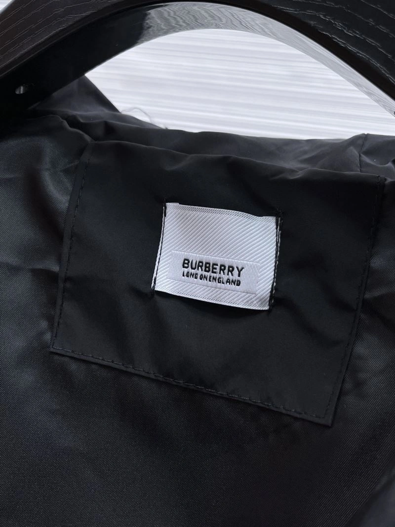AllSeason Burberry Outwear 100713