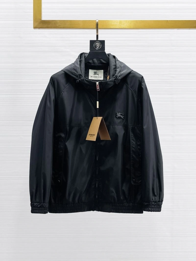 Flexible Burberry Outwear 100778