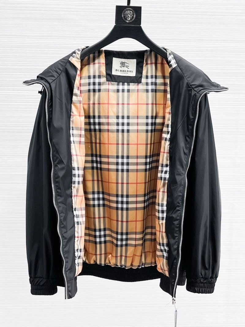 Flexible Burberry Outwear 100778