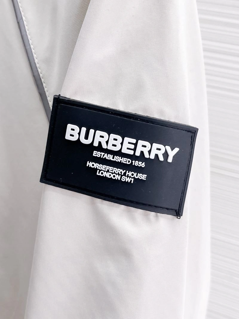 Sophisticated Burberry Outwear 100780