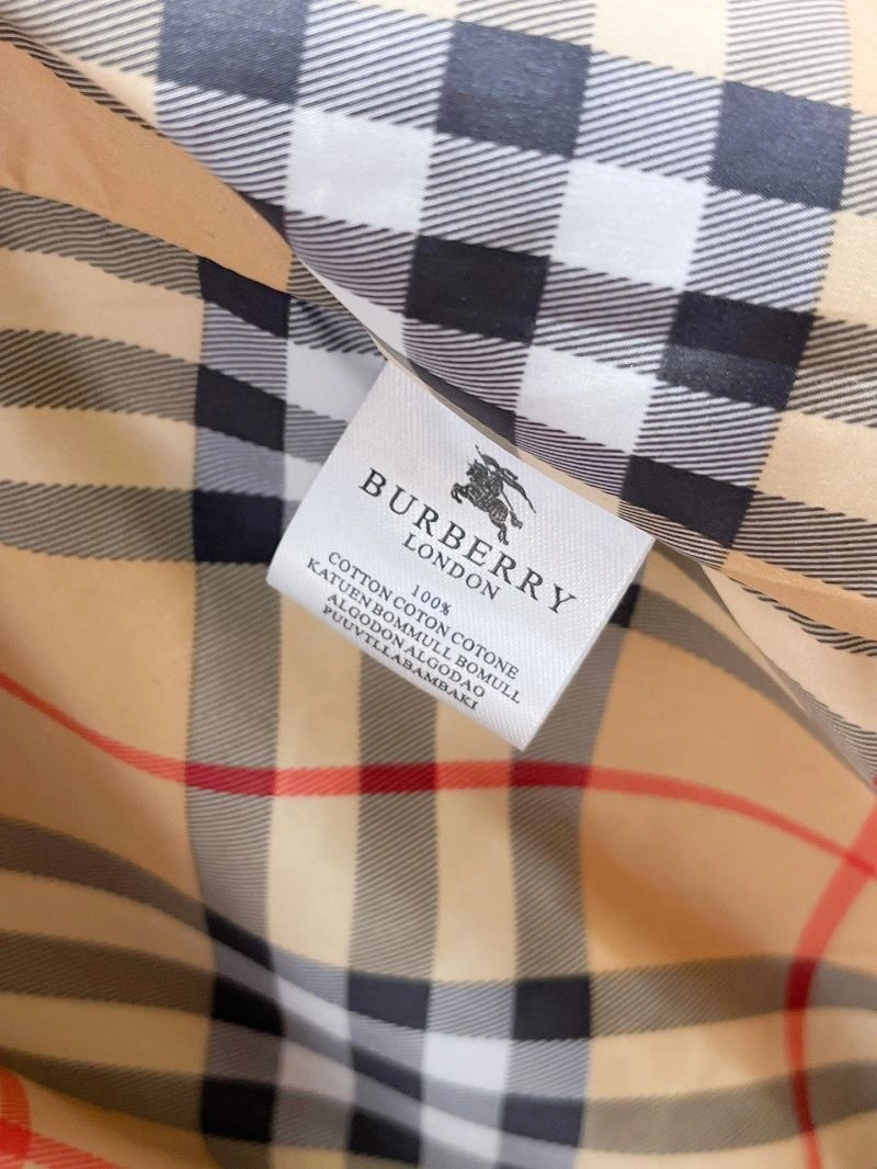 Compact Burberry Outwear 100711