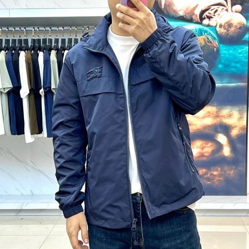 Burberry Outwear Bright 100704