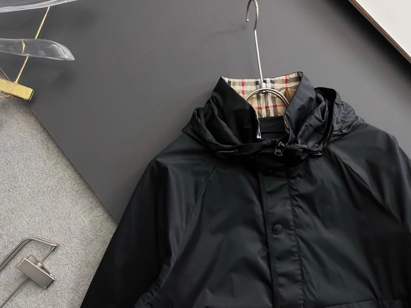 RelaxedFit Burberry Outwear 100700