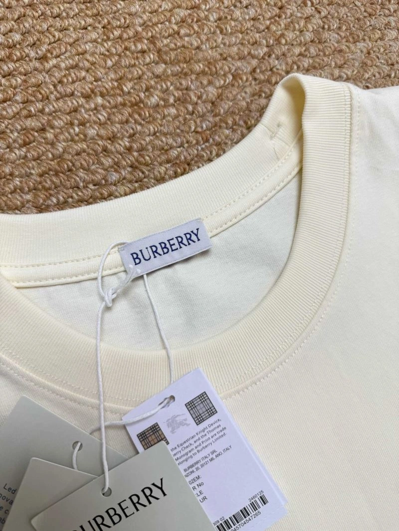 Burberry Outwear GoAnywhere 100696