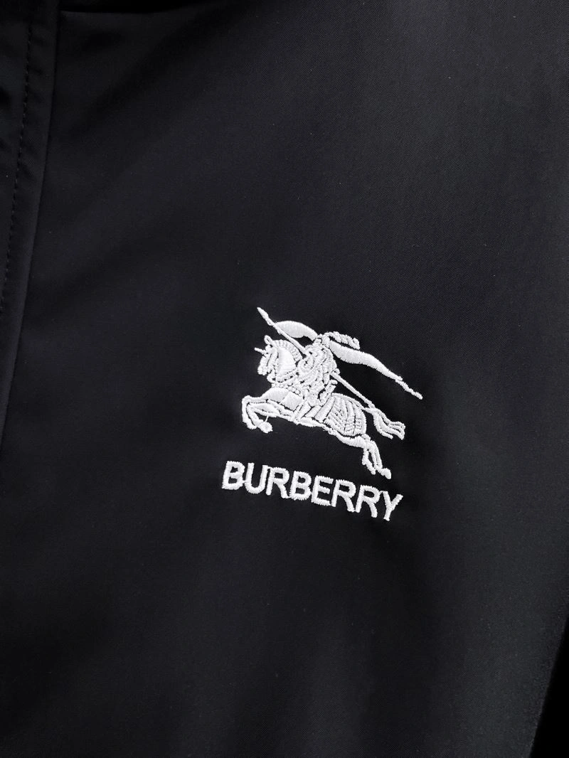 Burberry Outwear Bright 100725