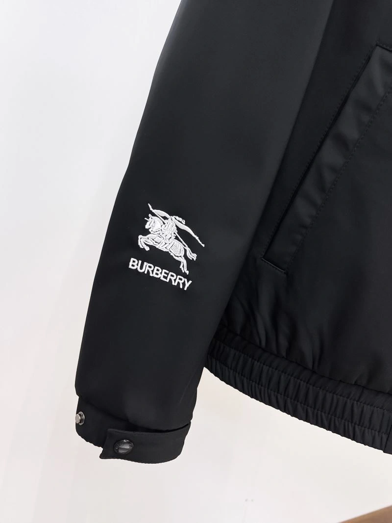 Burberry Outwear Bright 100725