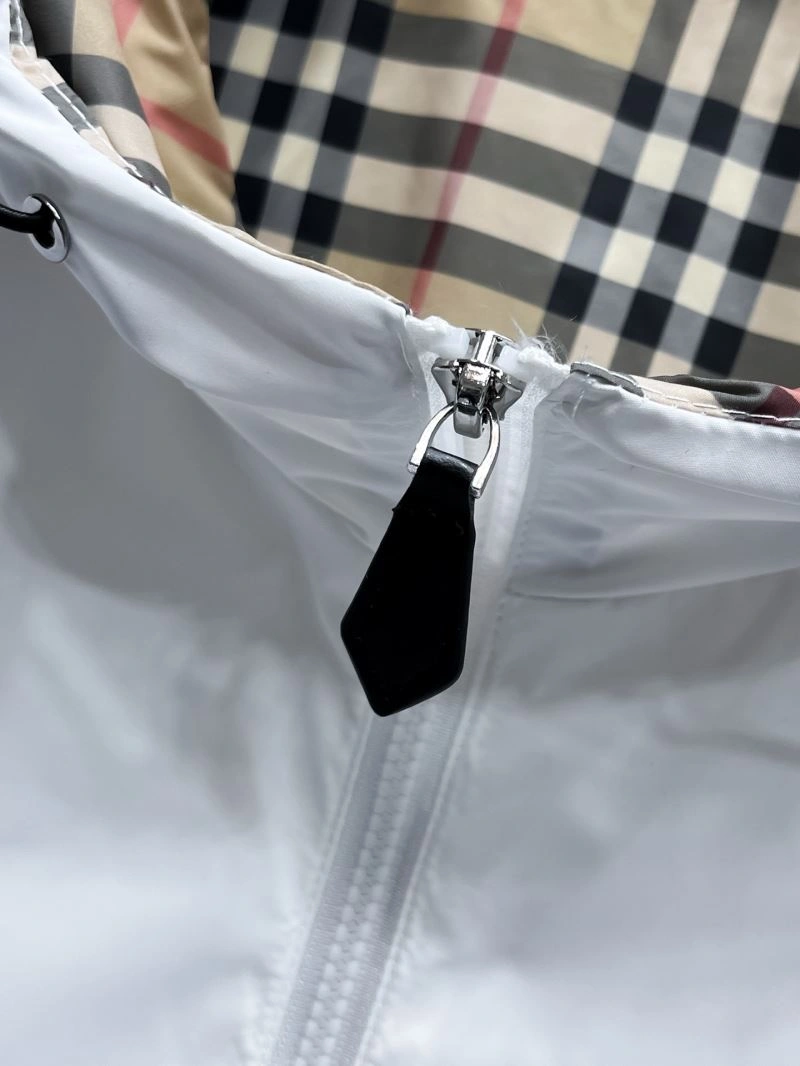 Burberry Outwear Casual 100698