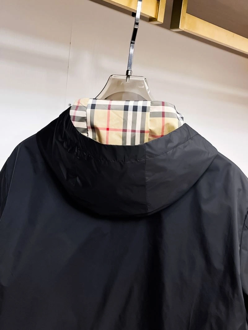Burberry Outwear Stretchable 100694