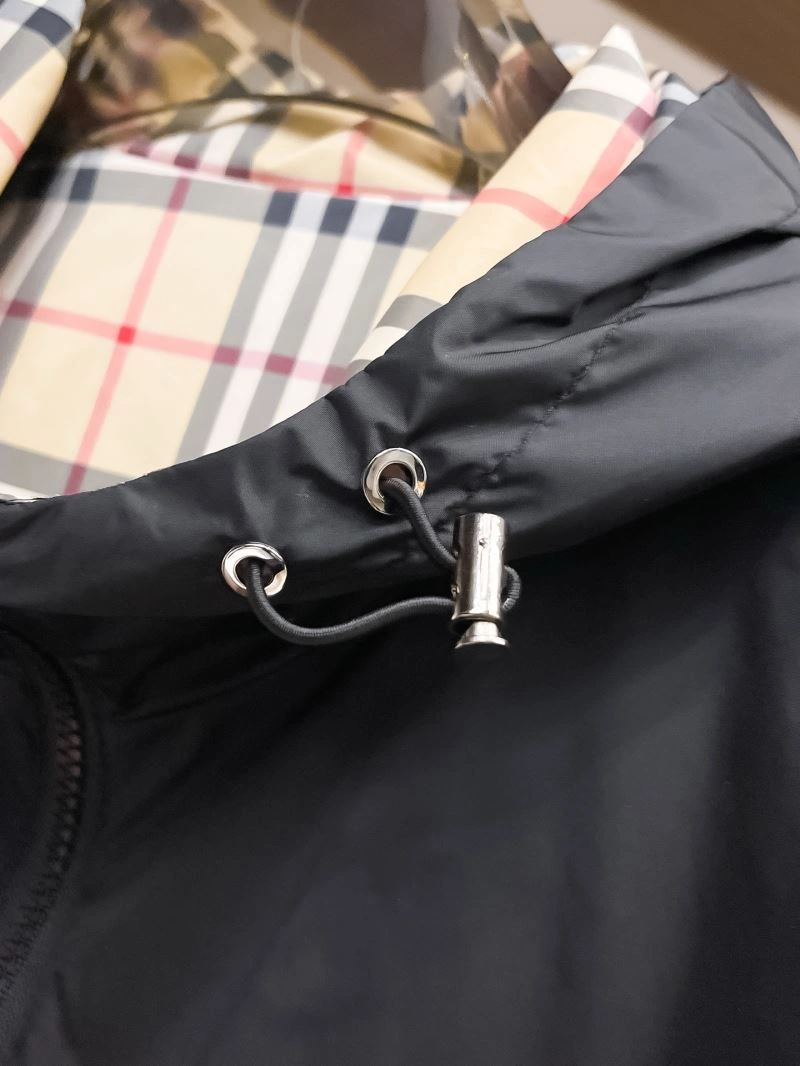 Burberry Outwear Stretchable 100694