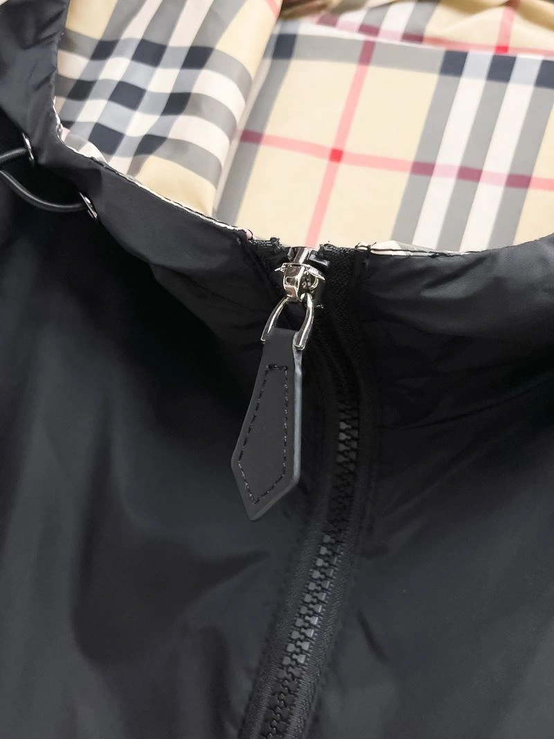 Burberry Outwear Stretchable 100694