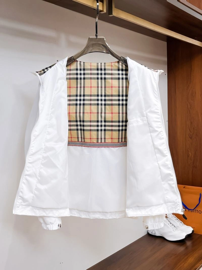 Burberry Outwear UrbanStyle 100691