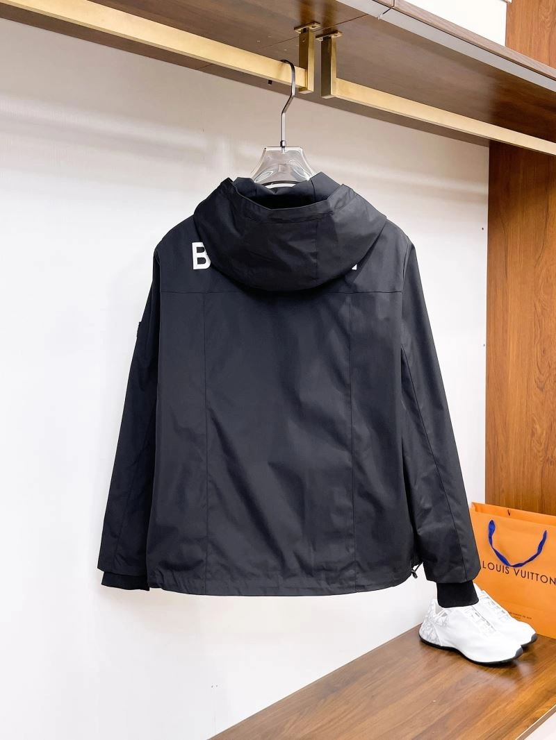 Burberry Outwear Effortless 100682