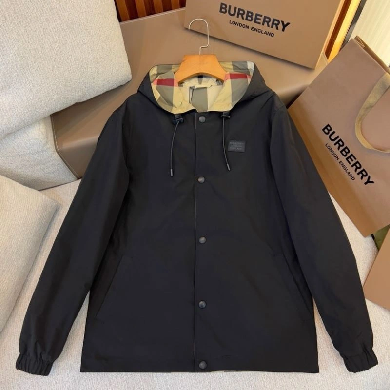 Burberry Outwear Youthful 100681