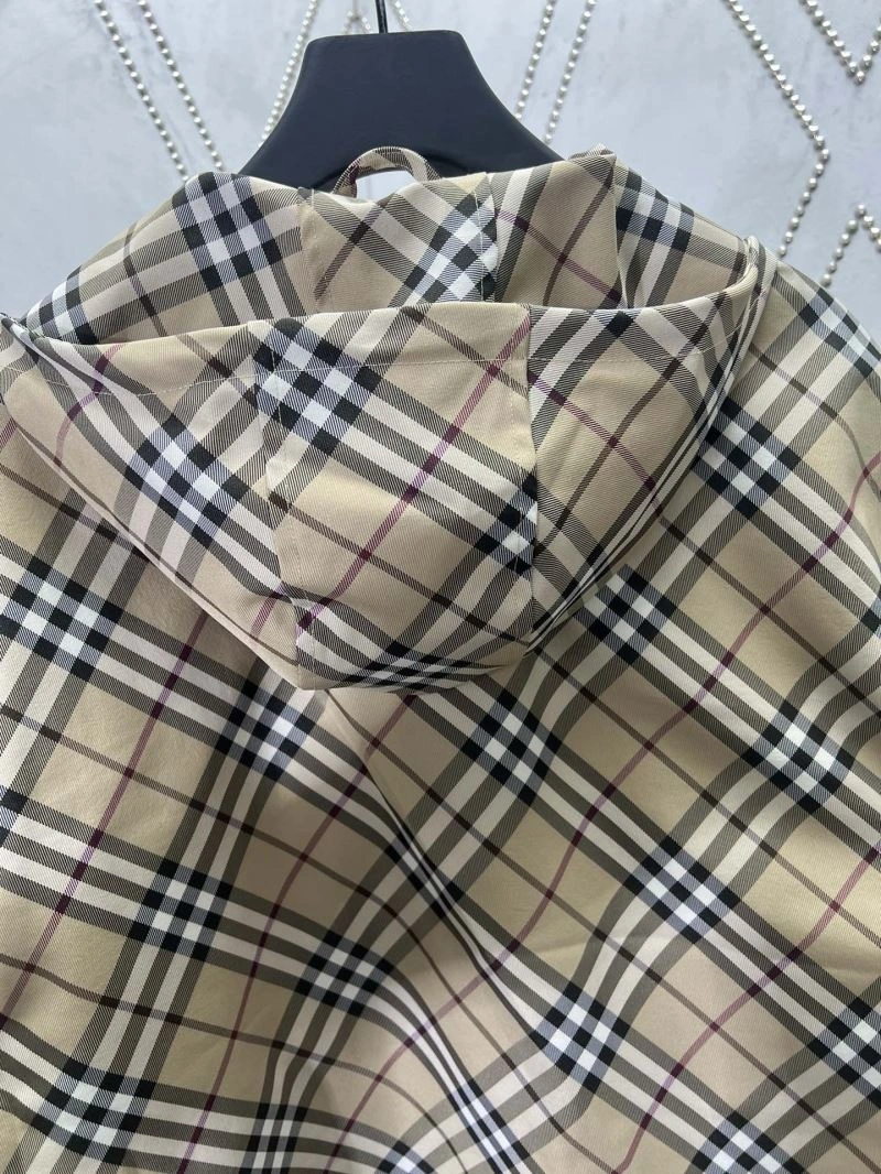 UrbanChic Burberry Outwear 100674