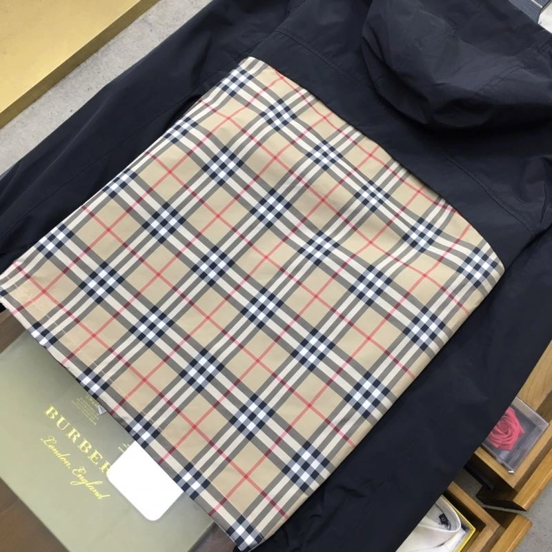 Modern Burberry Outwear 100247