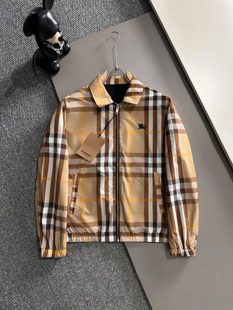 Seasonal Burberry Outwear 100244