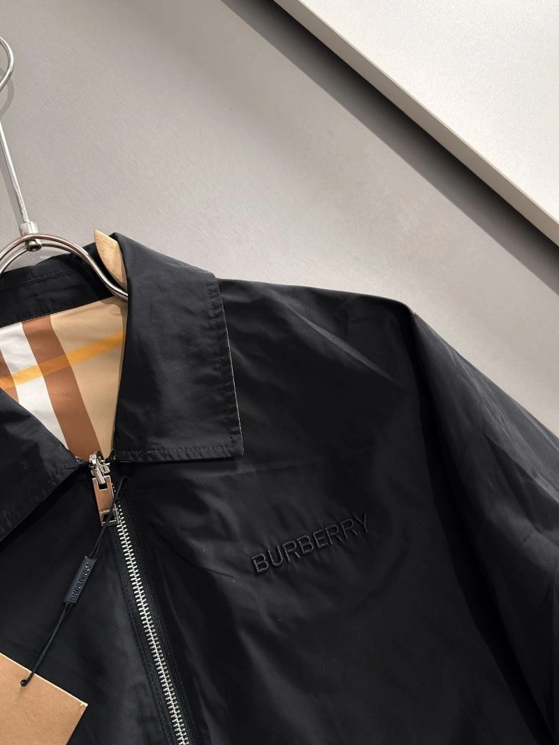Seasonal Burberry Outwear 100244