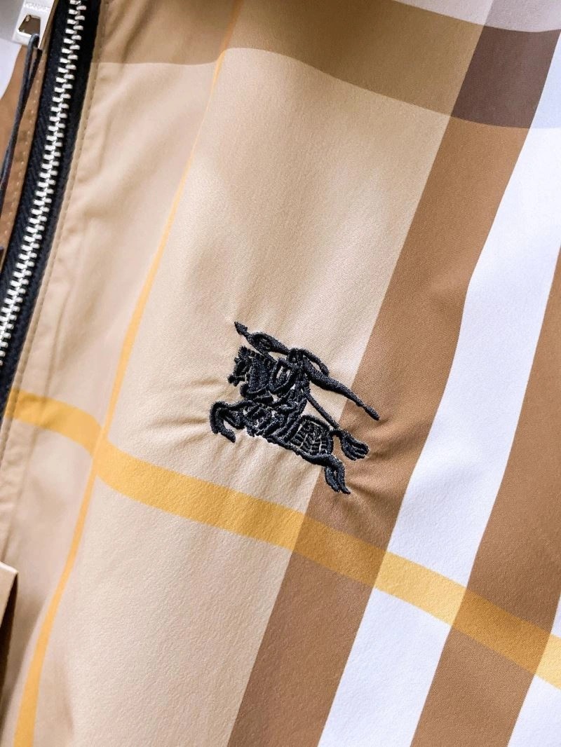 Burberry Outwear OdorResistant 100284