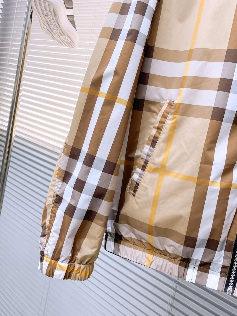 Burberry Outwear OdorResistant 100284