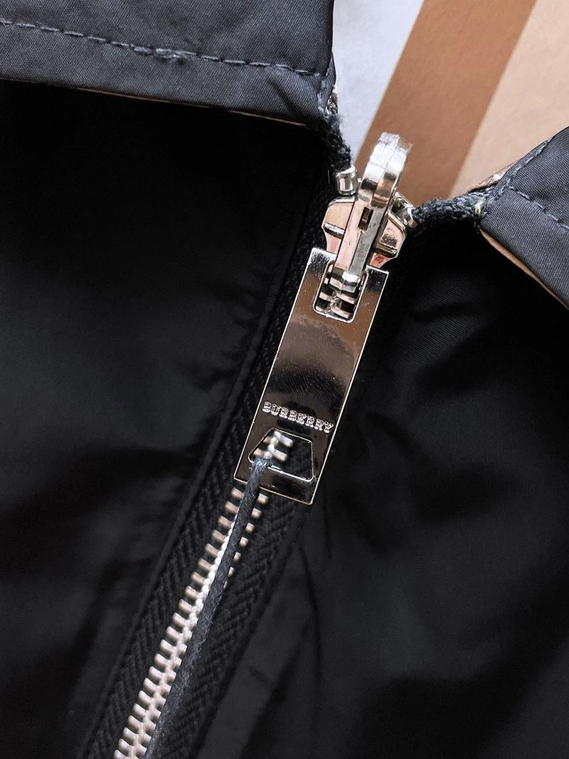 Burberry Outwear OdorResistant 100284