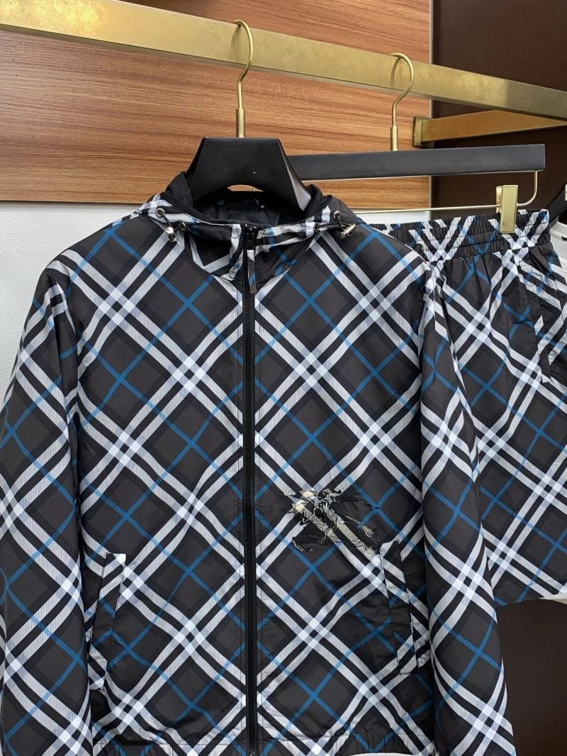 Burberry Outwear Breathable 100241