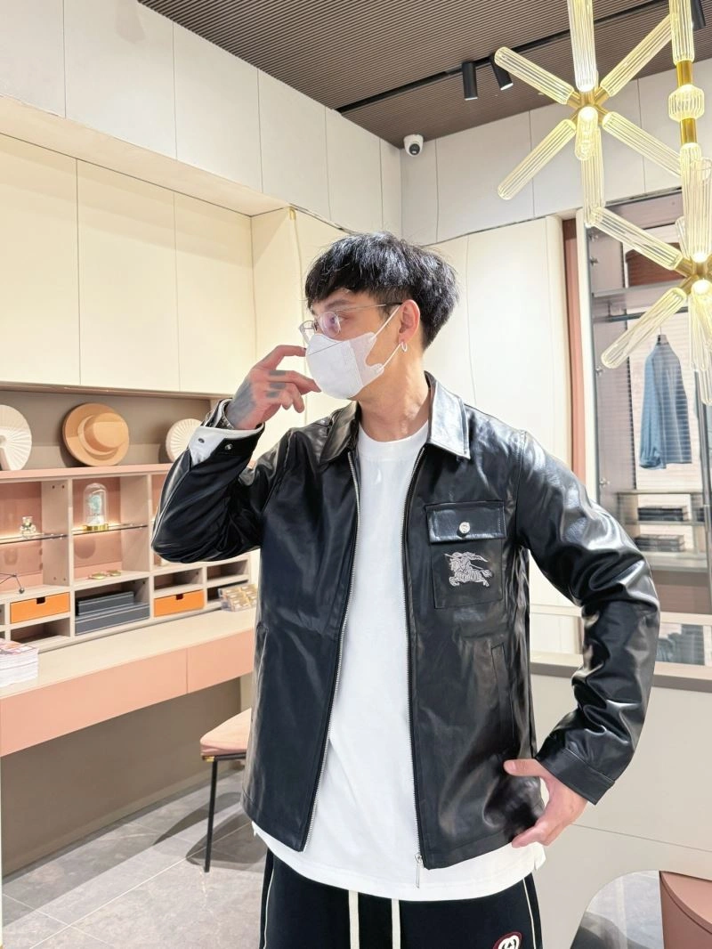 Timeless Burberry Outwear 100229