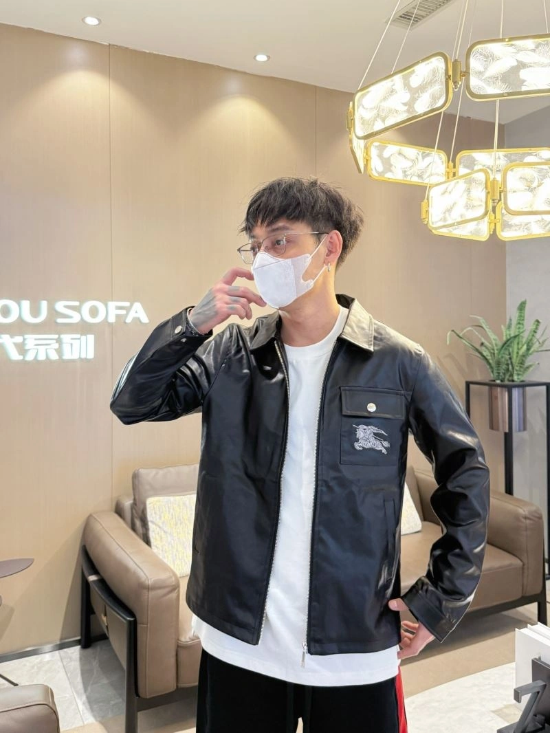 Burberry Outwear RelaxedFit 100228