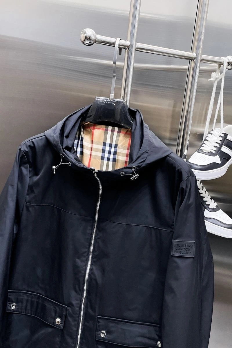 Burberry Outwear MultiPurpose 100258