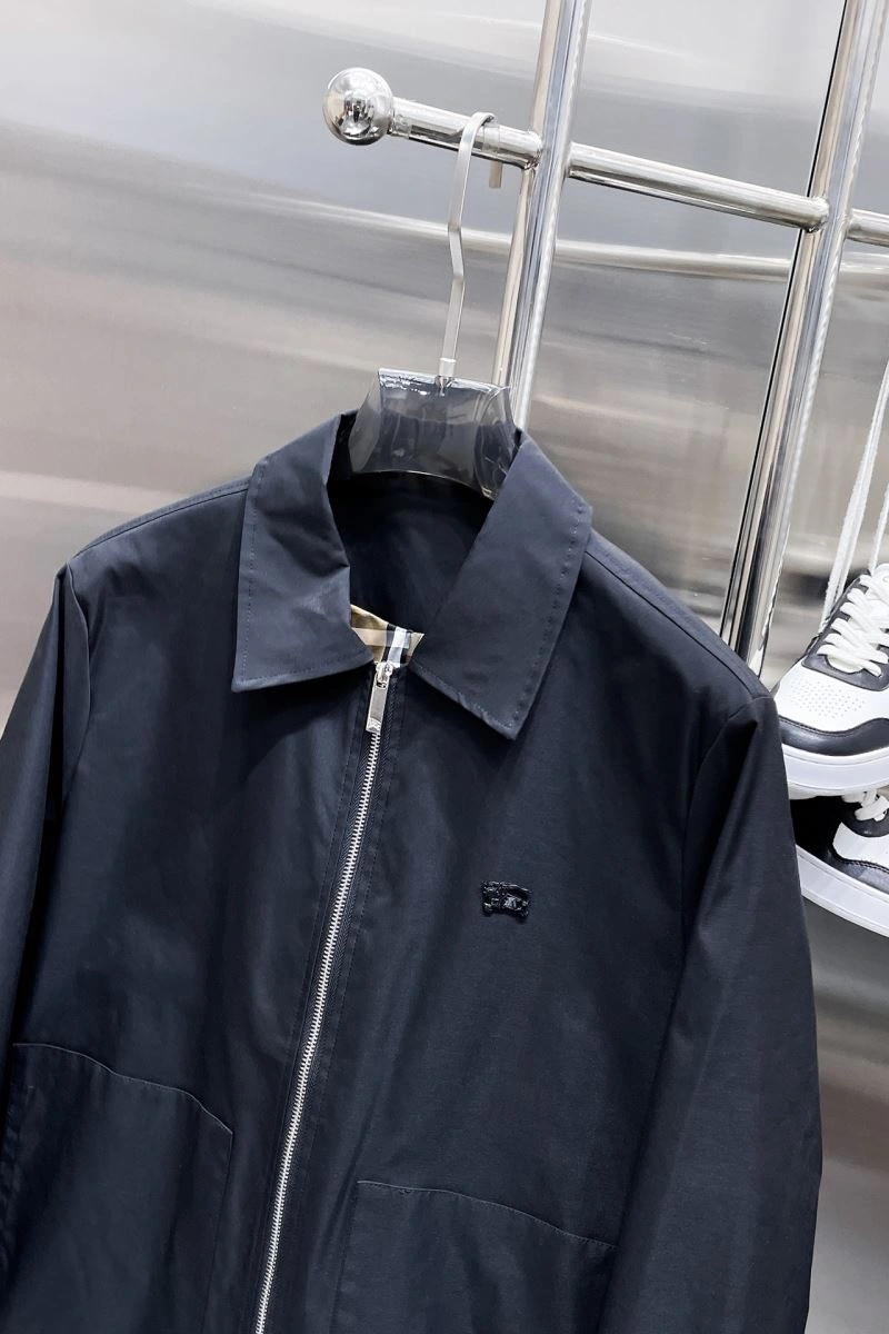 Fashionable Burberry Outwear 100227