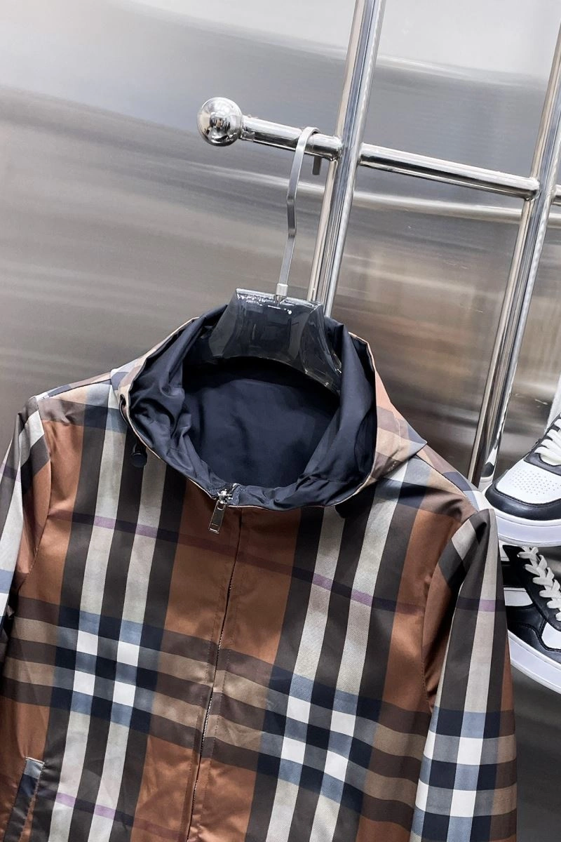 Colorful Burberry Outwear 100226