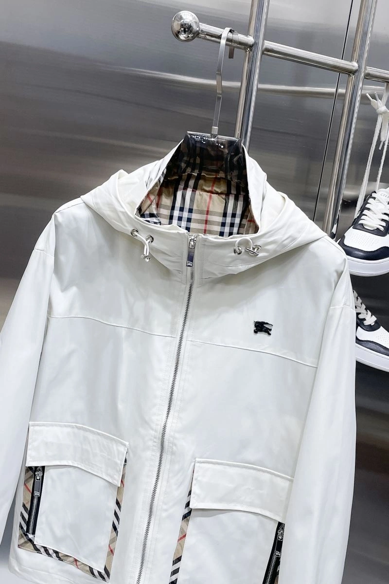 Burberry Outwear ComfortFit 100221