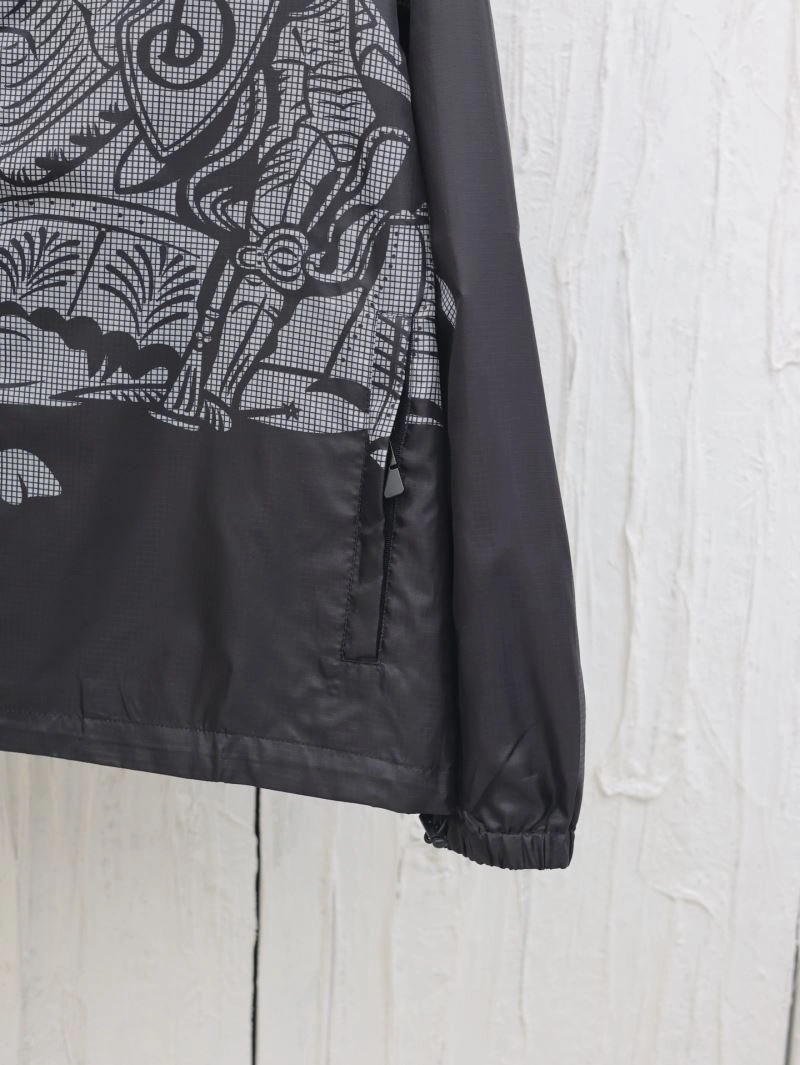 Burberry Outwear Minimalist 100215