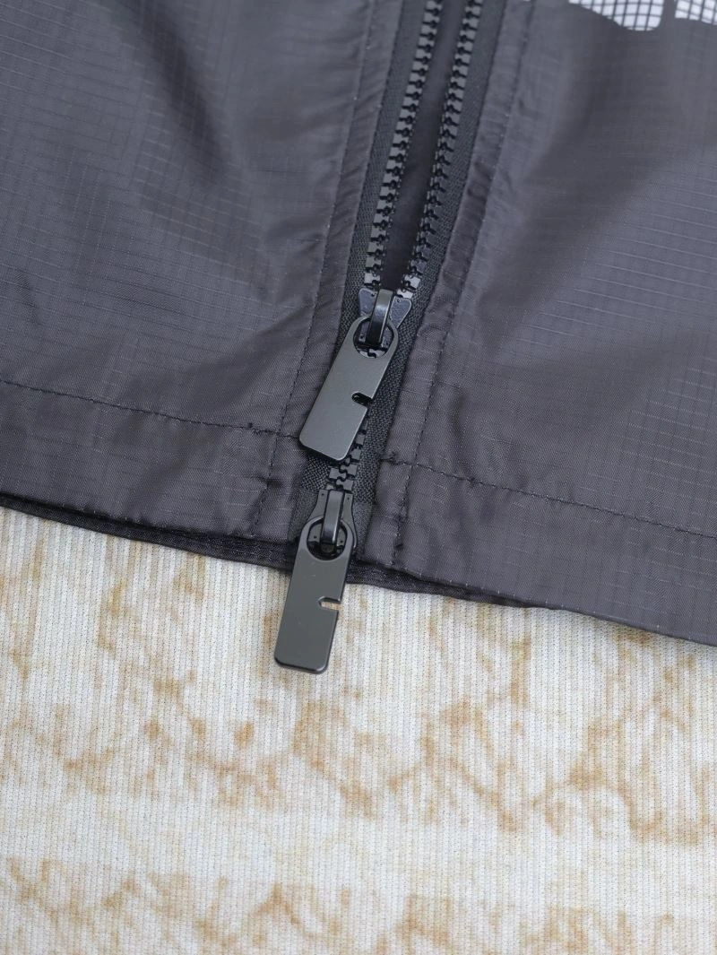 Burberry Outwear Minimalist 100215