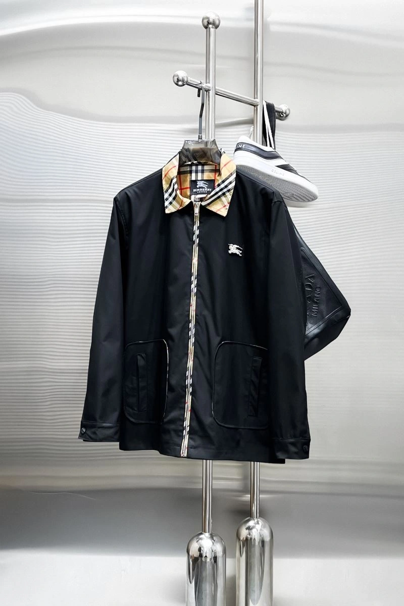 Burberry Outwear Modern 100217