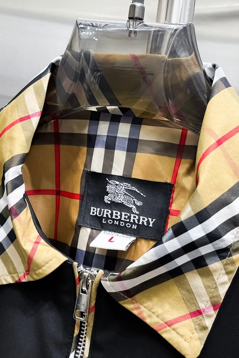 Burberry Outwear Modern 100217