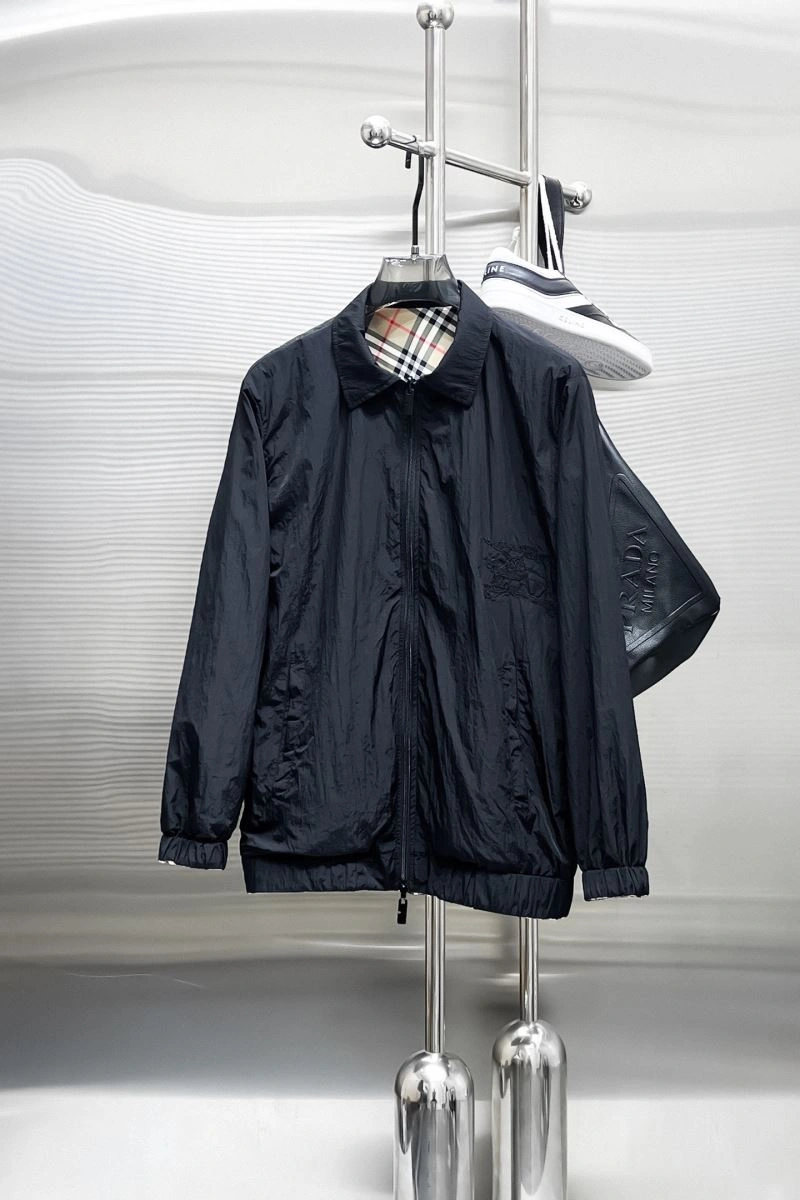 Burberry Outwear Trendsetting 100251