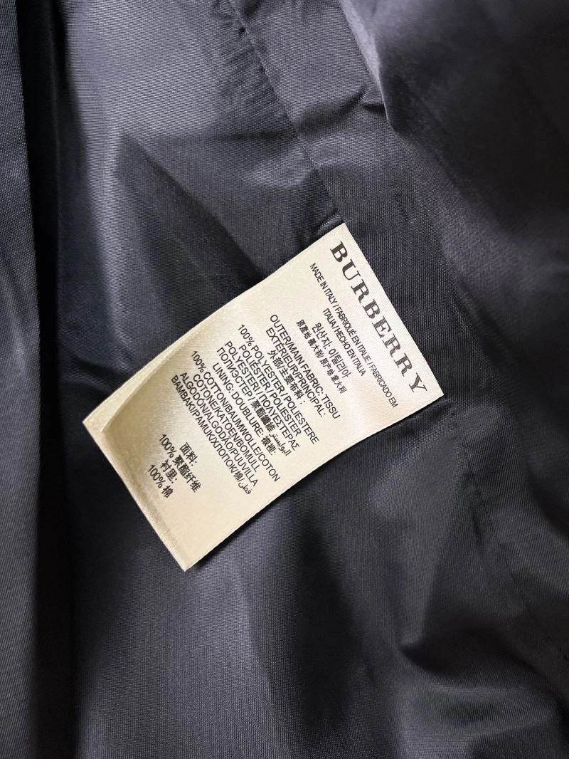 Burberry Outwear Effortless 100210