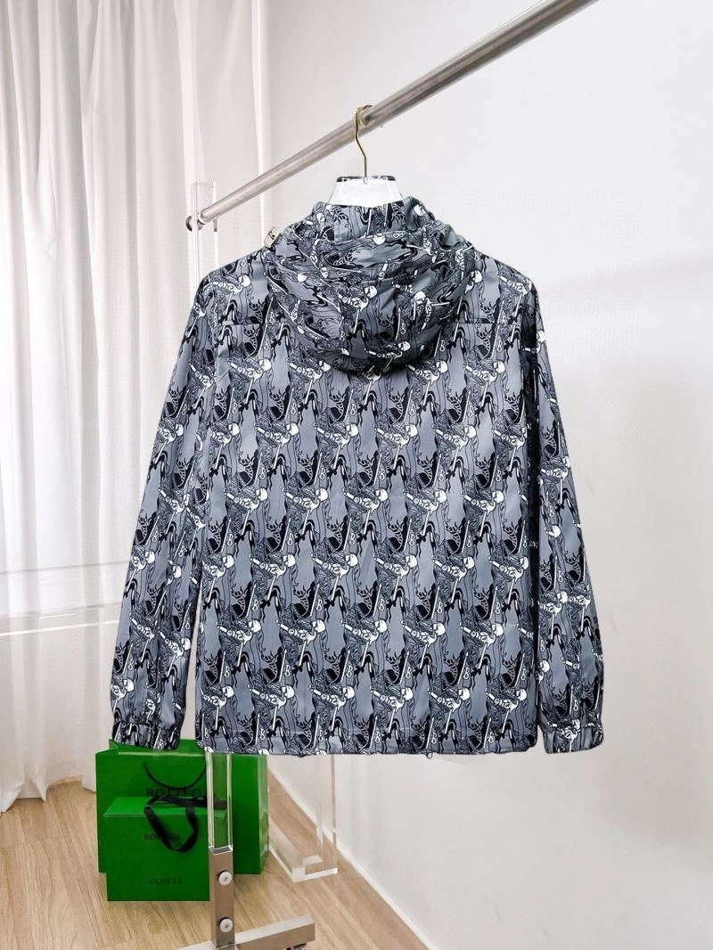 Burberry Outwear Effortless 100210