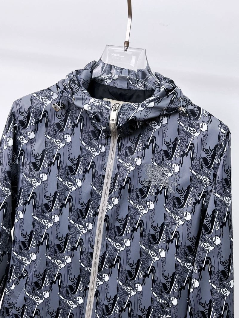 Burberry Outwear Effortless 100210