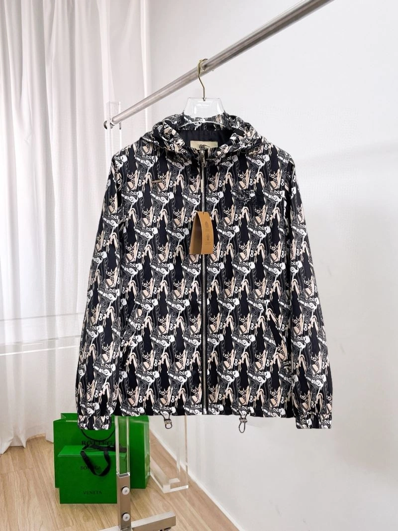MultiPurpose Burberry Outwear 100211