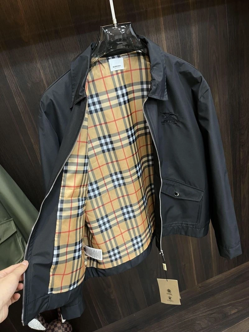 TechFriendly Burberry Outwear 100208