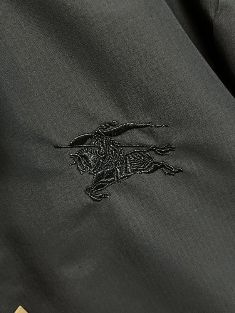 TechFriendly Burberry Outwear 100208